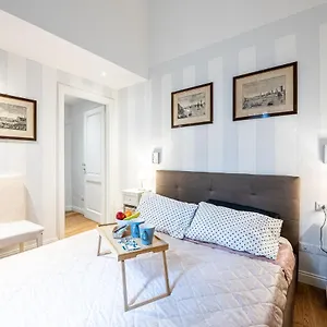 Elegante Casa Ai Piedi Di Piazzale Michelangelo Italy