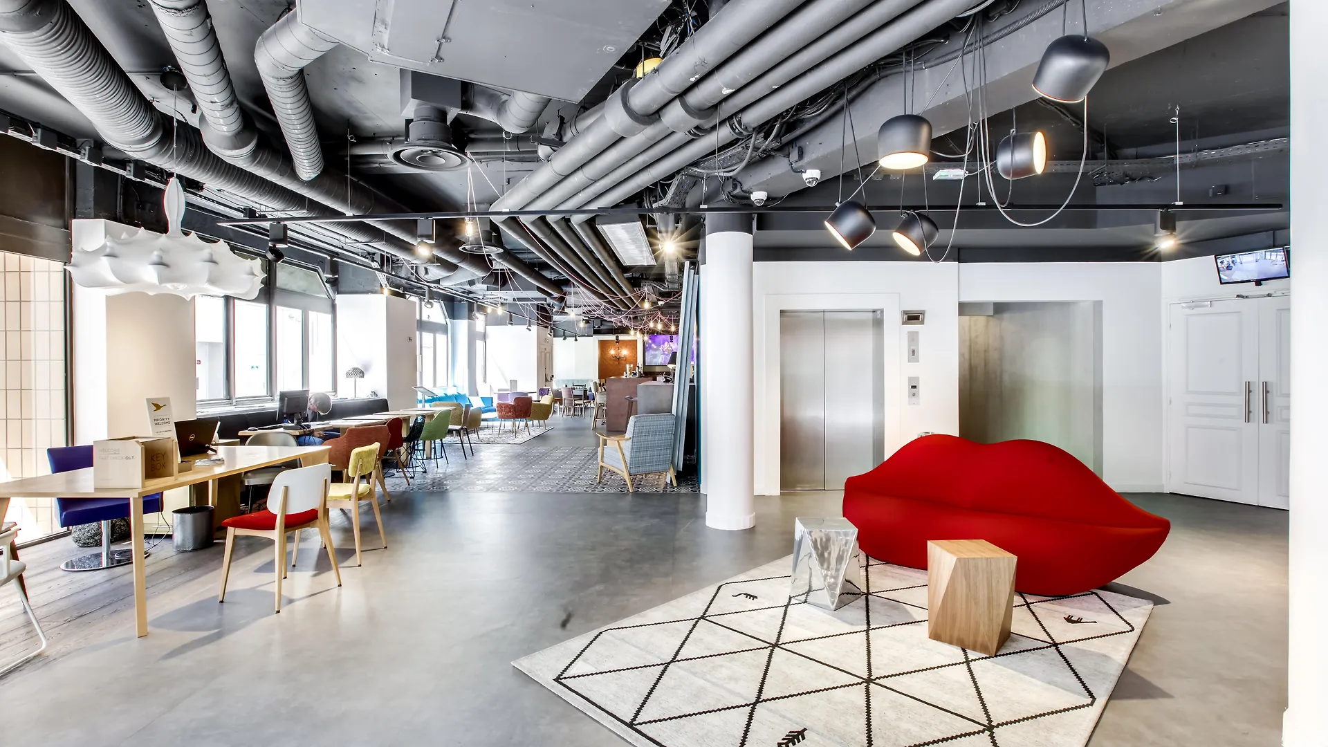 ****  Hotel Mercure Paris Centre Gare Montparnasse Francia